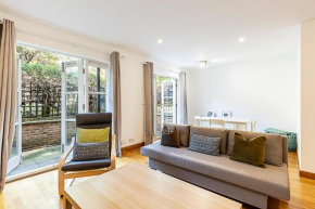 Sleek and Contemporary House in Battersea